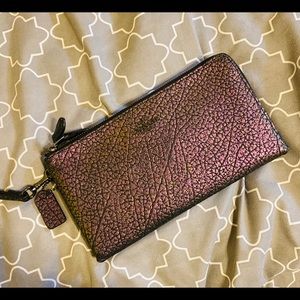 🌼COACH WRISTLET WALLET🌼